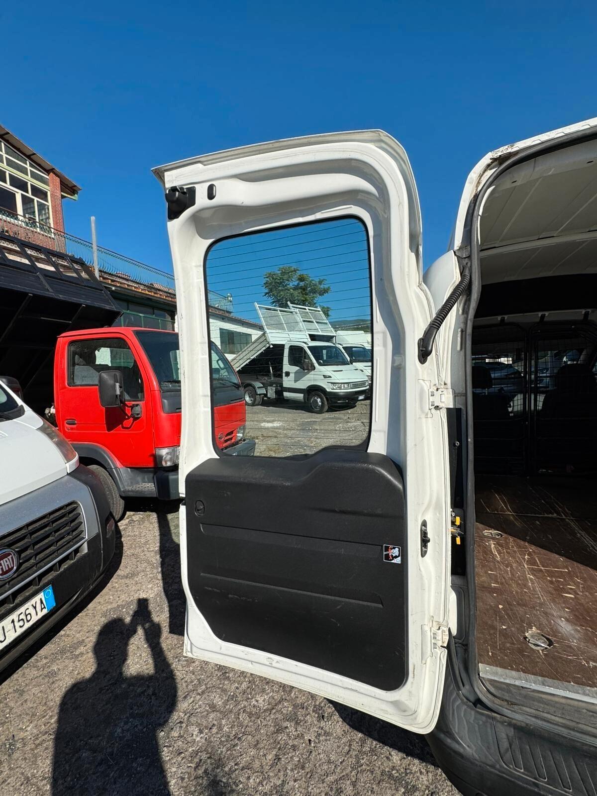 Fiat Doblo Doblò 1.6 MJT MTA PL-TA Cargo Maxi XL Lamierato SX E5+