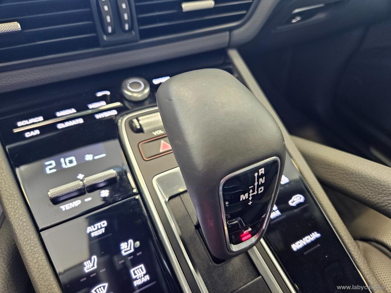 PORSCHE Cayenne 3.0 V6 E-Hybrid