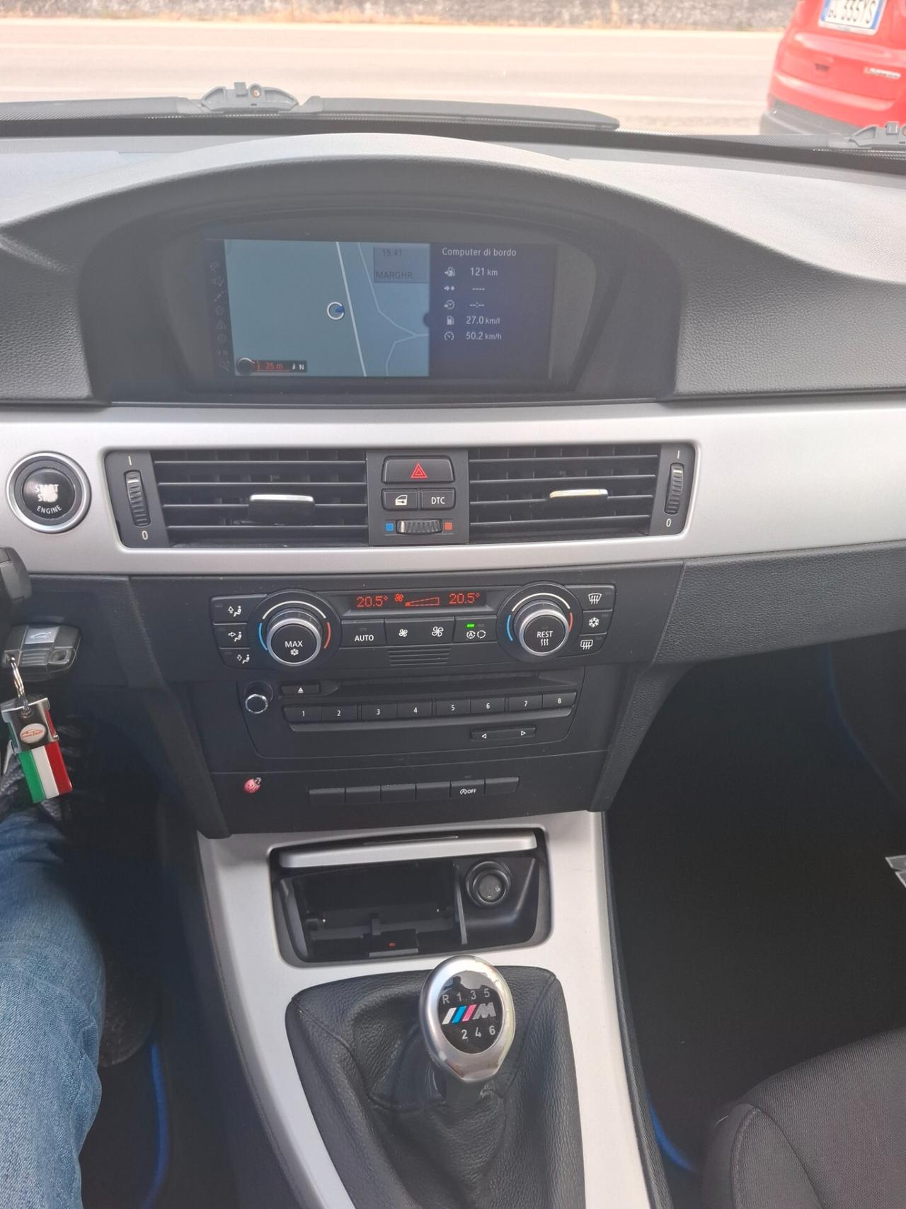 Bmw 320d 177cv bxenon-navi anno 2010