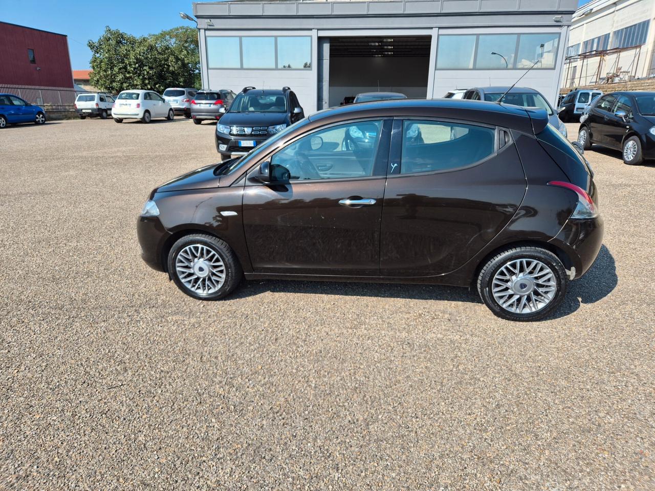 Lancia Ypsilon 1.2 69 CV 5 porte S&S Gold