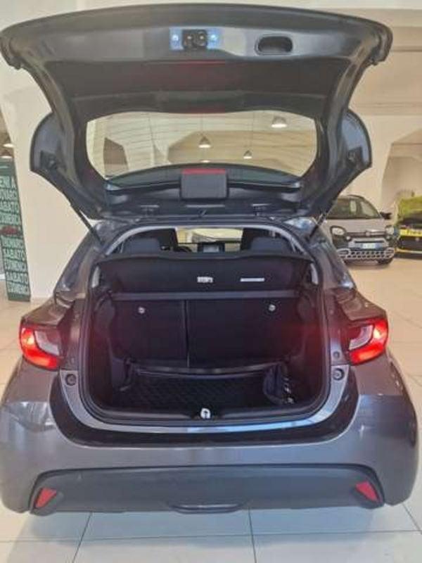 Toyota Yaris IV 2020 1.5h Active