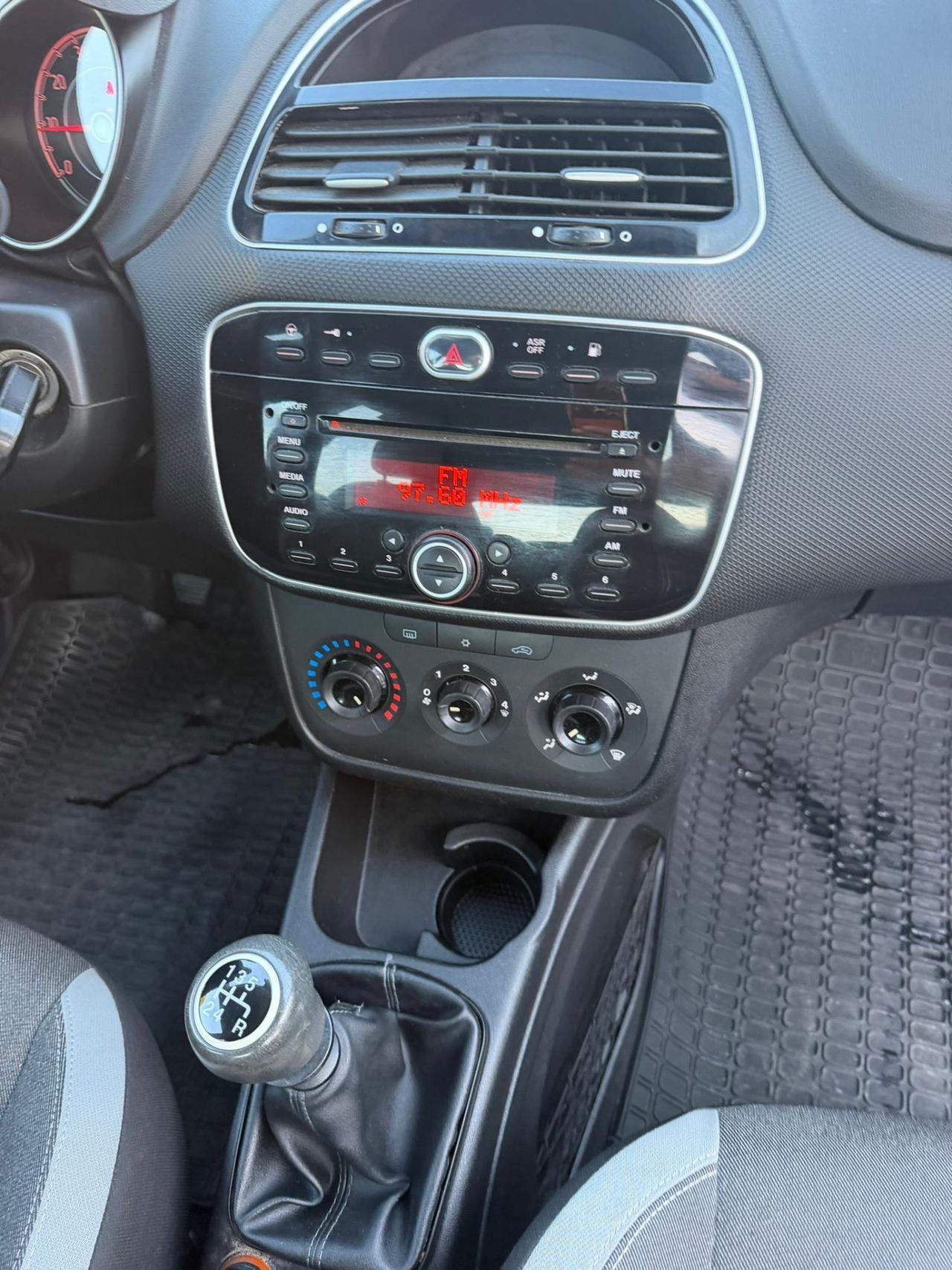 FIAT G PUNTO EVO 1.4 BENZINA GPL NEOPATENTATI OTTIME CONDIZIONI