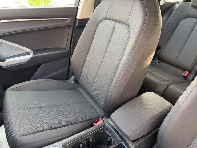 AUDI Q3 35 TDI Business