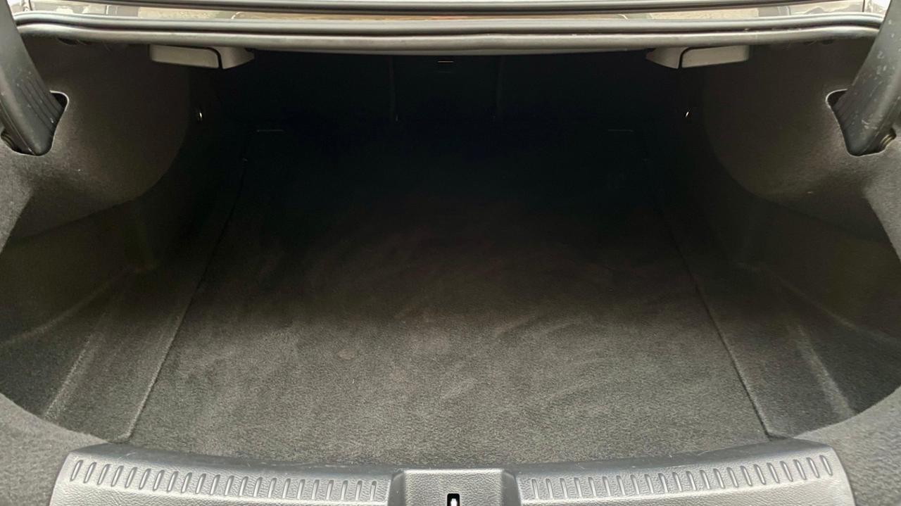 Mercedes CLA 200 d Automatic led Pacchetto luci