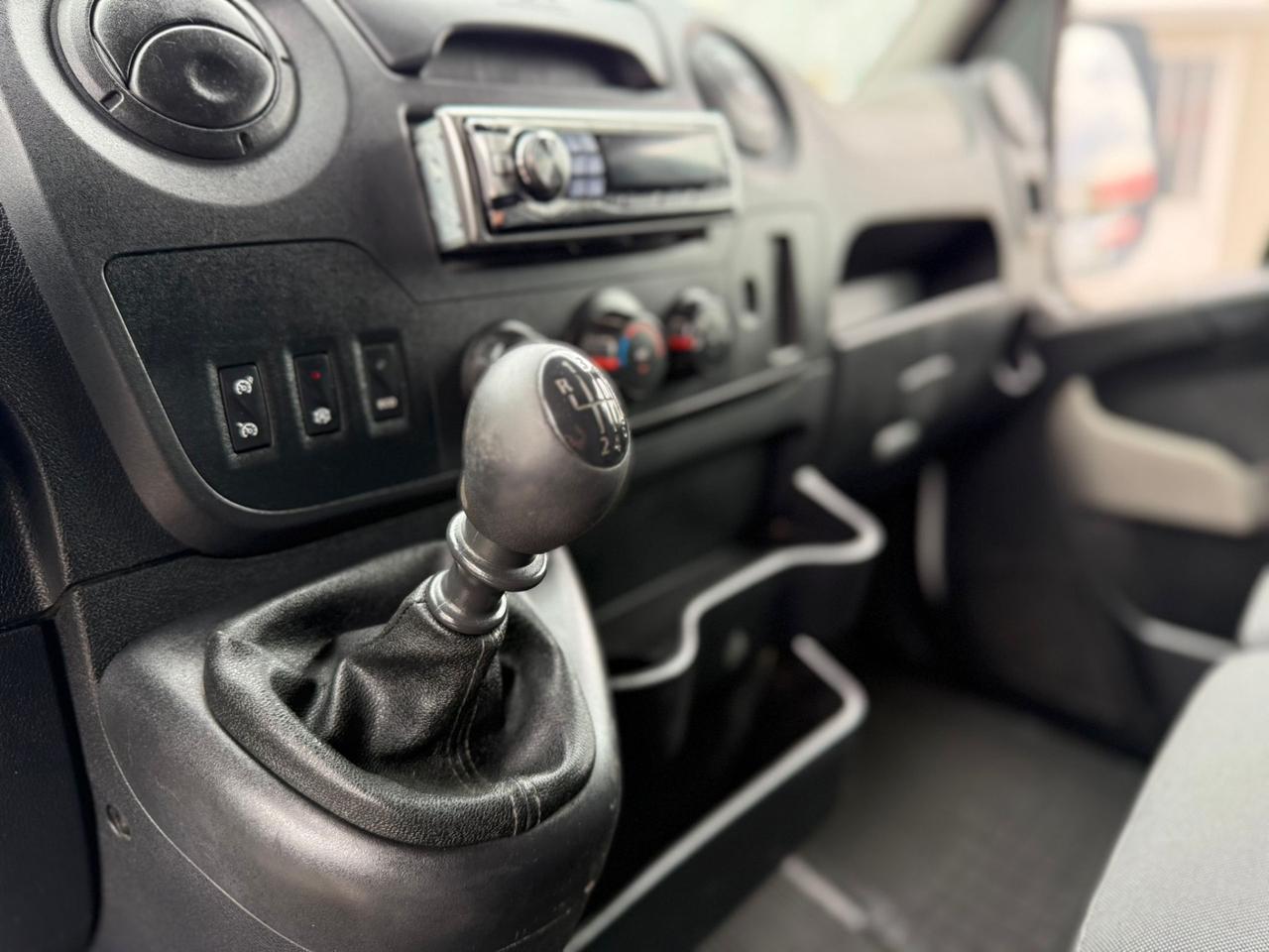 Renault Master 35 2.3 DCI L3H2 GANCIO TRAINO