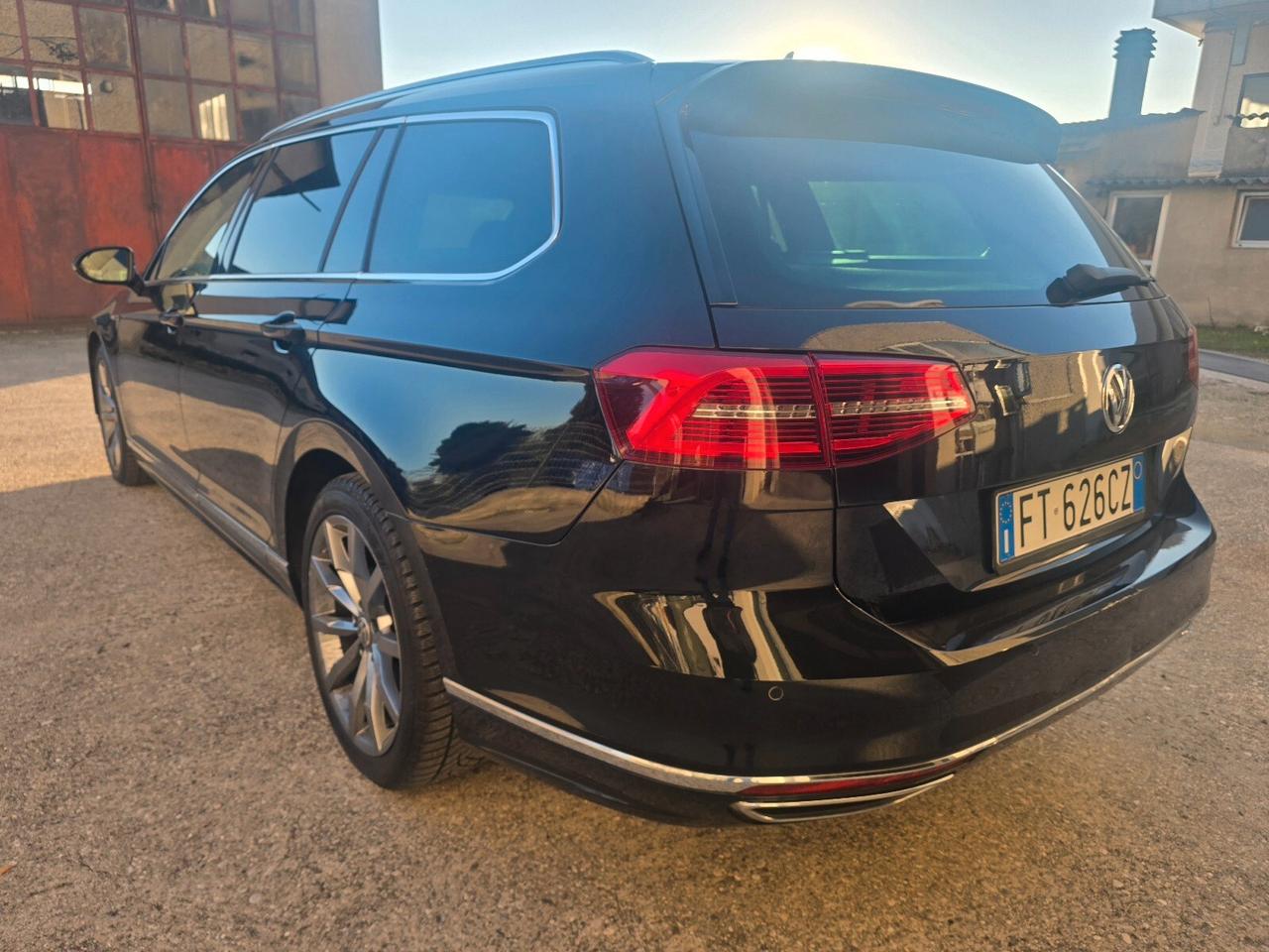 Volkswagen Passat Variant 2.0 TDI SCR 190 CV 4MOTION DSG Executive BMT