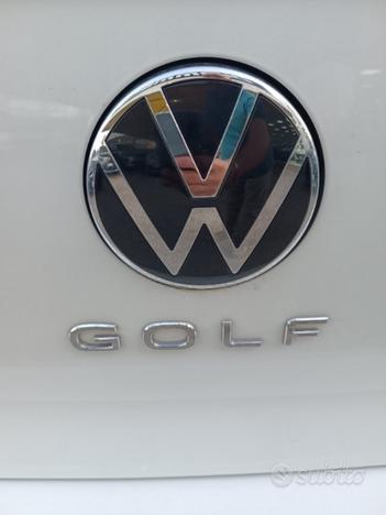 VOLKSWAGEN Golf 1.0 TSI EVO Life I.E