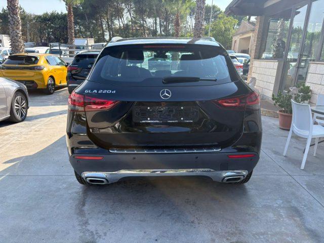 MERCEDES-BENZ GLA 220 d Automatic Sport