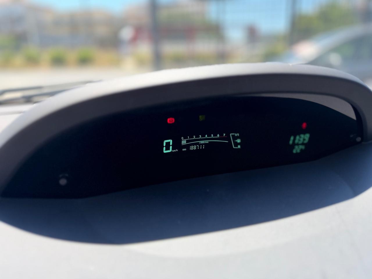 Toyota Yaris 1.3 5 porte Sol X NEOPATENTATI