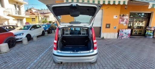 PANDA 1,3 MTJ DIESEL 75 CV DINAMIC ADATTA PER NEOPATENTATI IMPECCABILE OMOLOGATA 5 POSTI