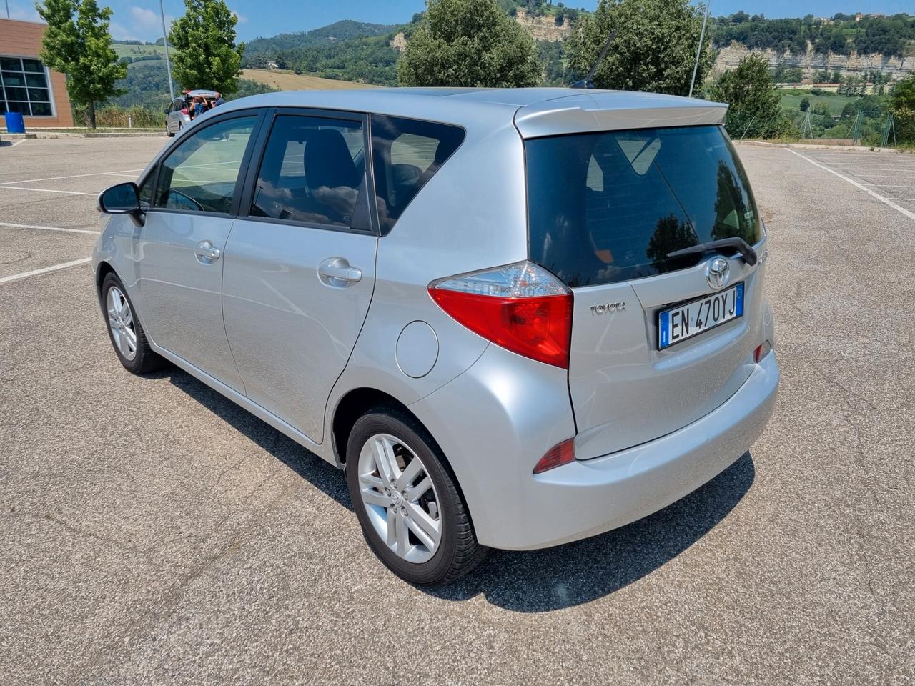 Toyota Verso-S 1.3 MT Lounge