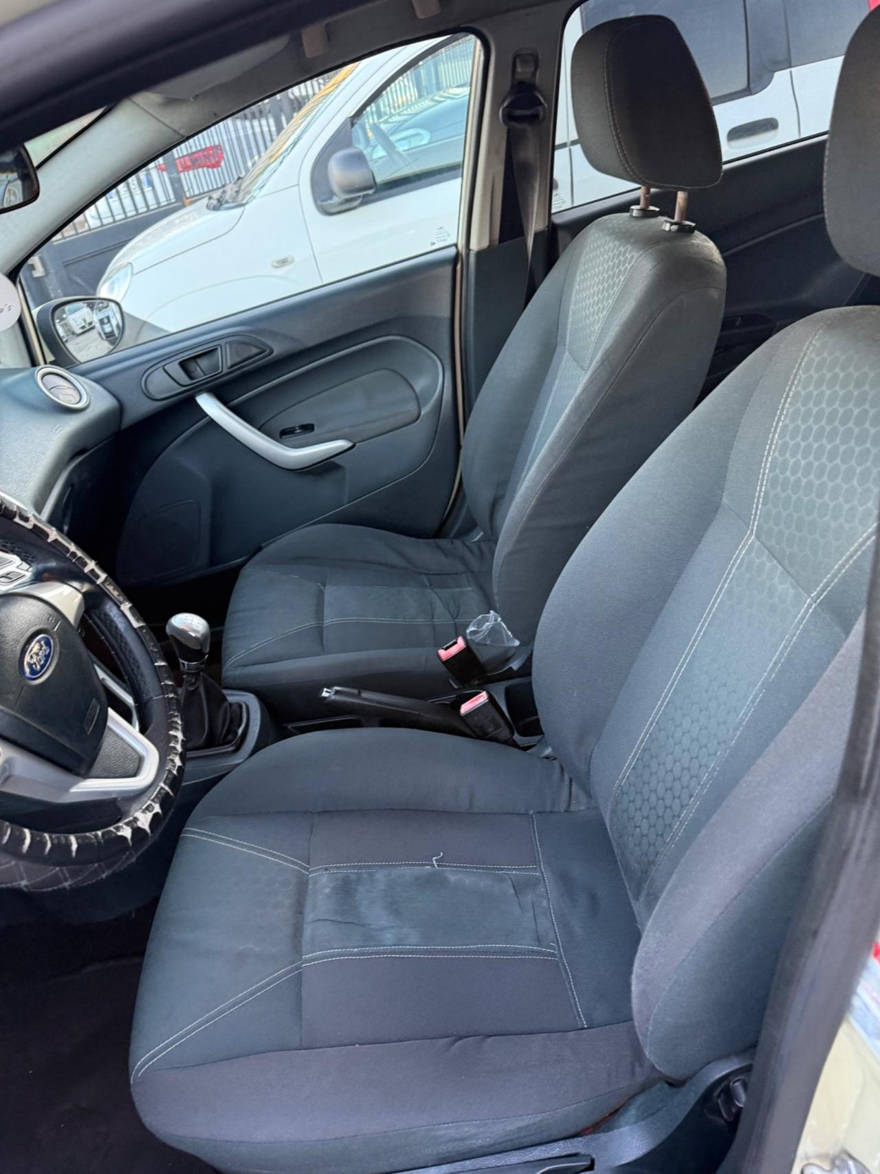 Ford Fiesta 1.4 TDCi 5p. Titanium