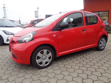 Toyota Aygo 1.0 12V VVT-i 5 porte Sol