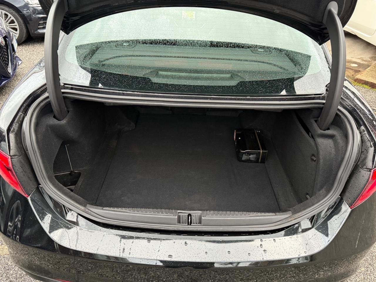 Giulia 2.2 Turbodiesel 160 CV AT8 B-Tech-unipro-rate-