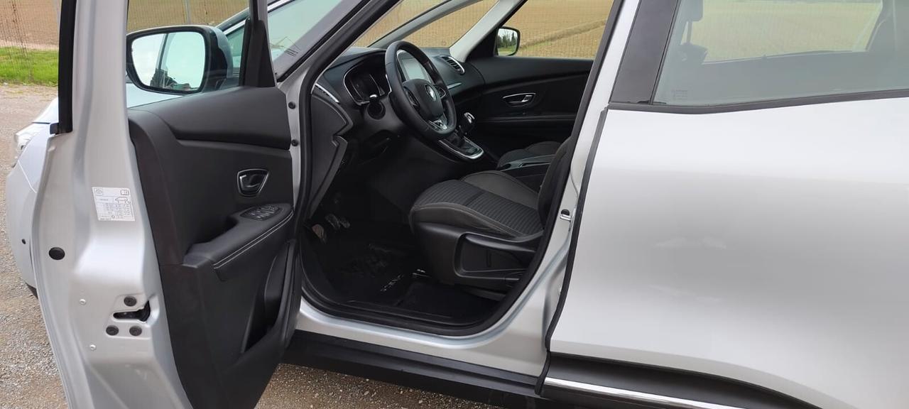 Renault Grand Scenic Blue dCi 120 CV Initiale Paris