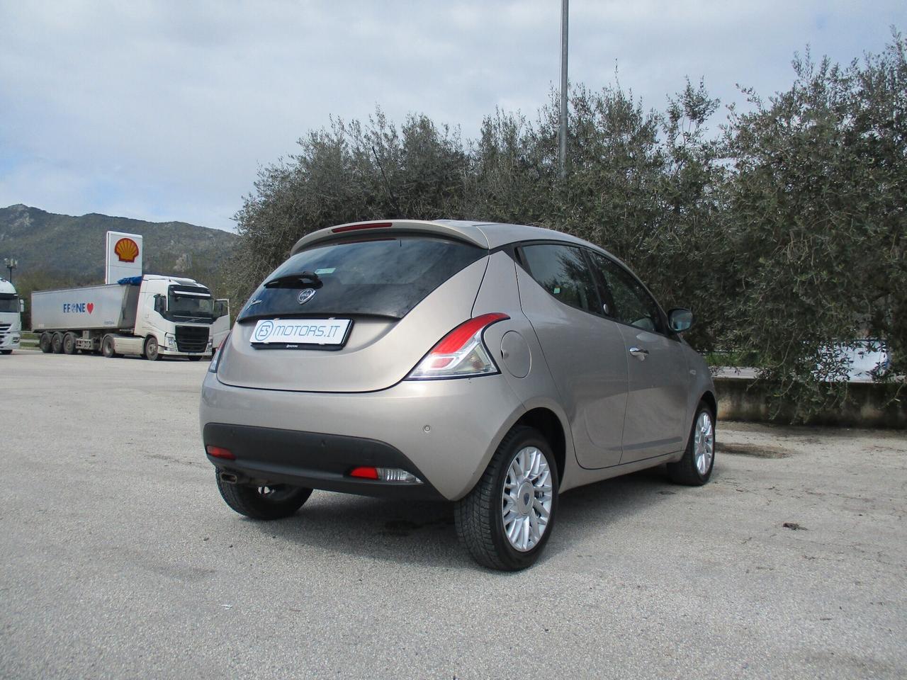 LANCIA YPSILON 1.2 GOLD