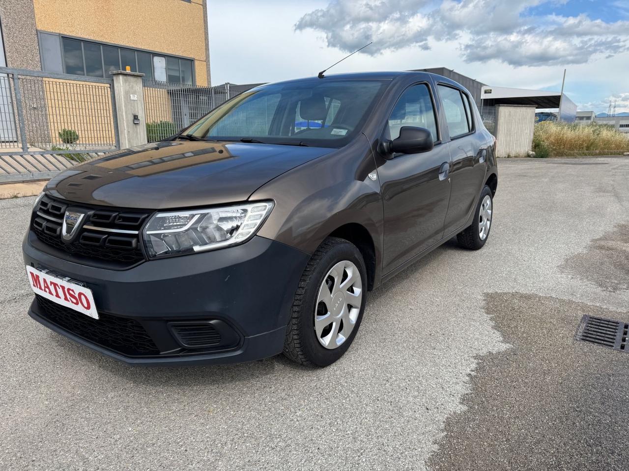 Dacia Sandero 1.0 benzina. km 84.000