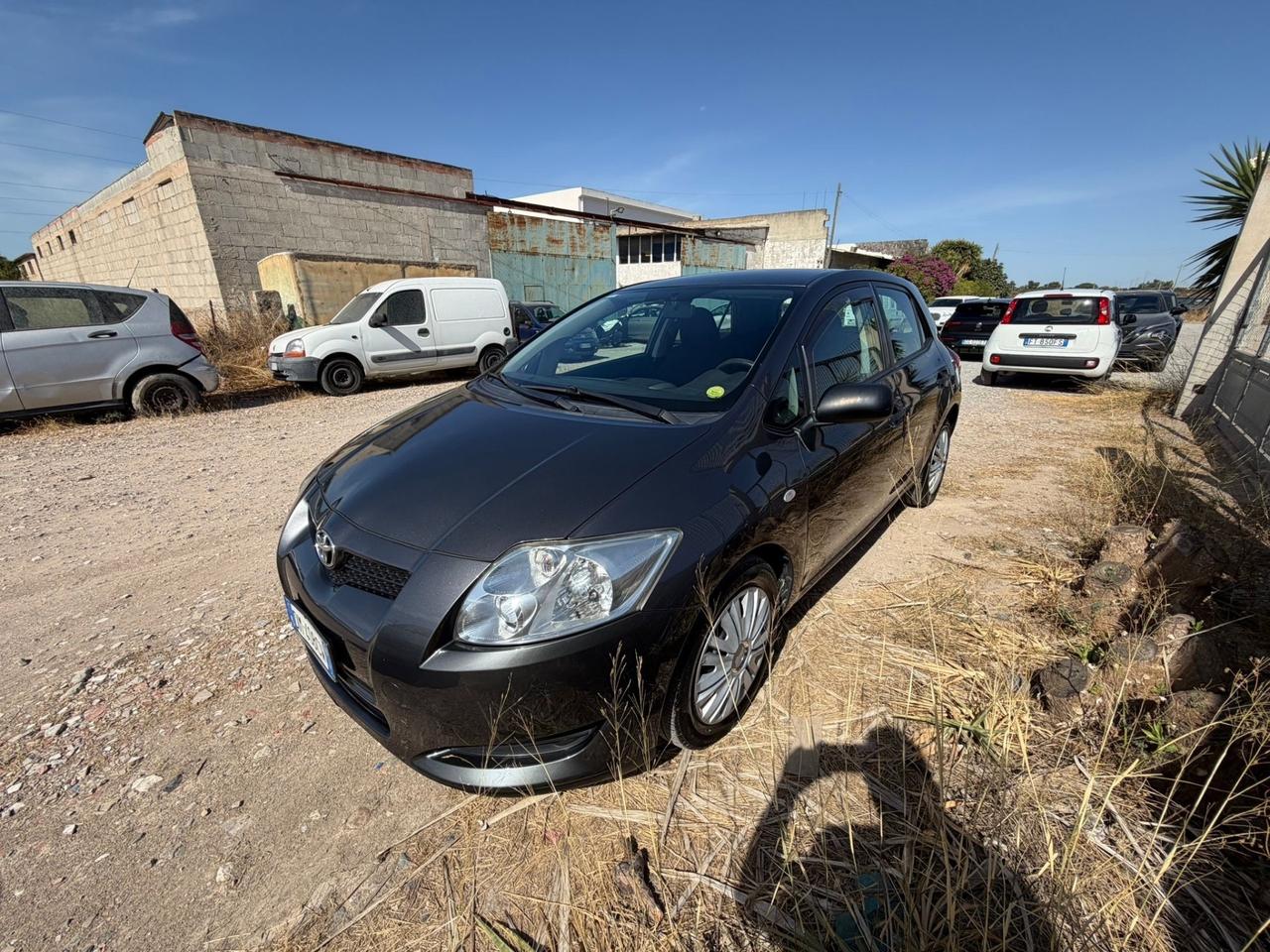 Toyota Auris 1.4 Diesel- Ok Neopatentati- clima