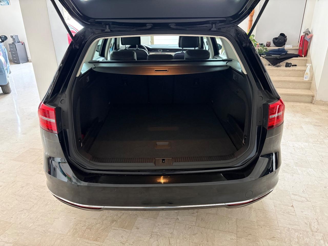 VOLKSWAGEN PASSAT VARIANT 2.0 TDI DSG EXECUTIVE