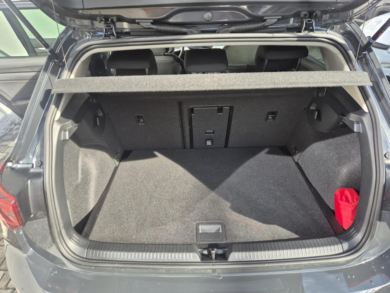 Volkswagen Golf 1.5 eTSI 115 CV DSG Life - OK NEOPATENTATO