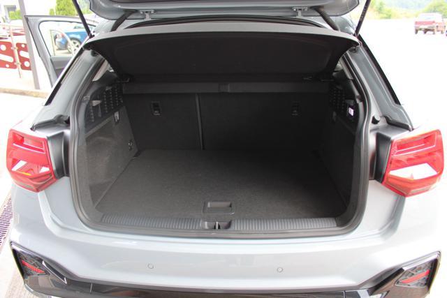 AUDI Q2 35 TFSI S tronic Identity Black