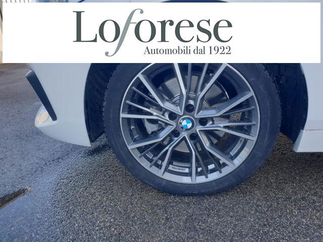 BMW 116 d 5p. Luxury