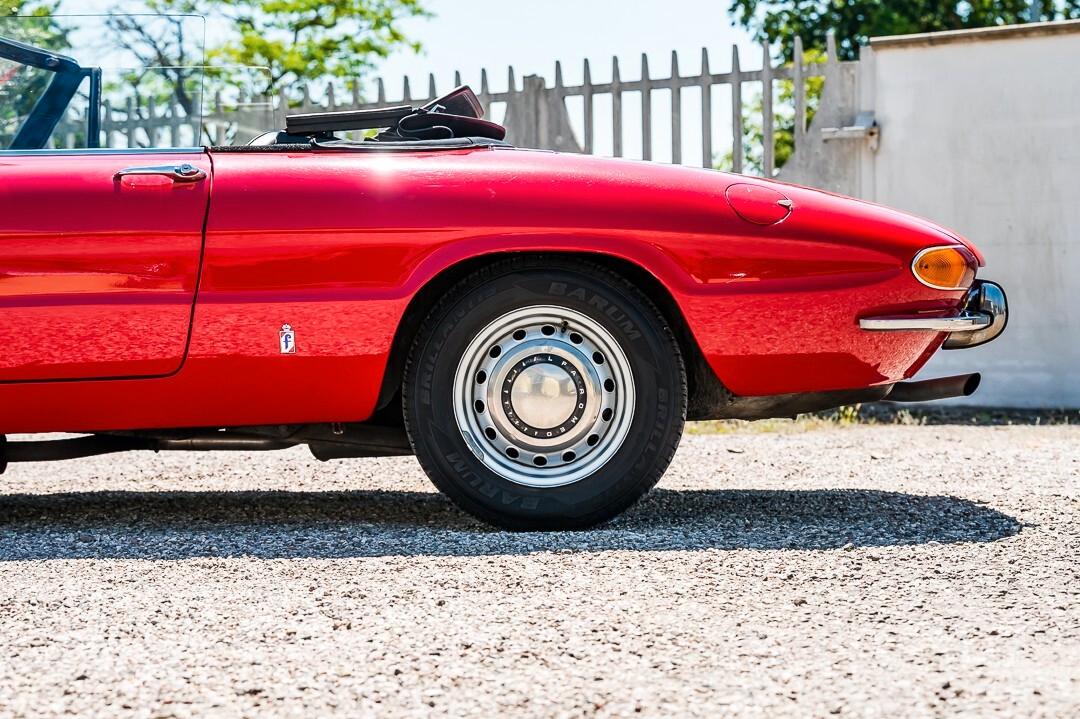 Alfa Romeo Spider Junior 1.3 “Osso di Seppia”