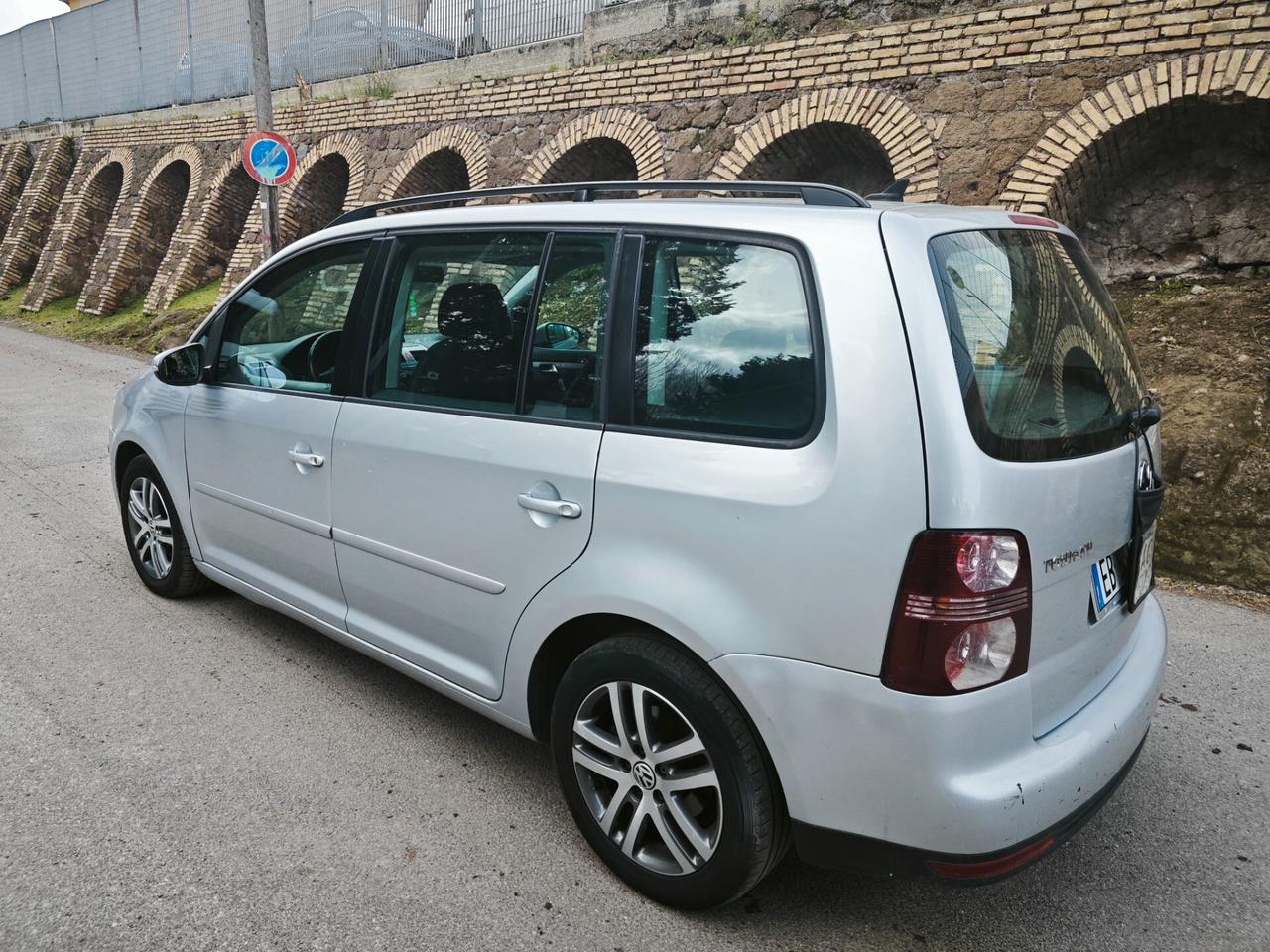 Volkswagen Touran 1.9 TDI 105CV DPF Trendline 7 posti