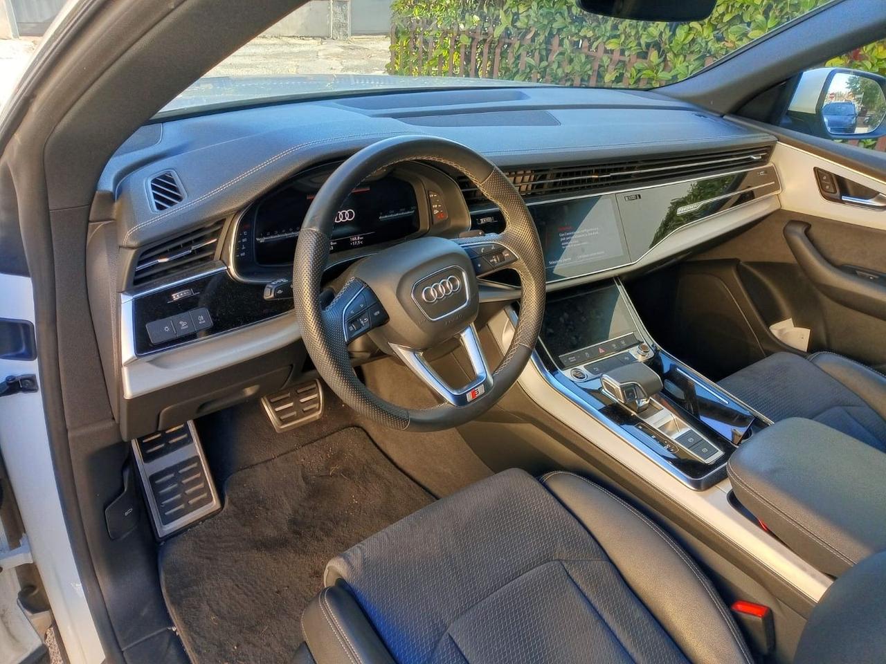 Audi Q8 Sport 3.0 50 TDI MHEV #7448