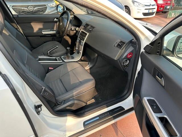 Volvo V50 D4 Momentum