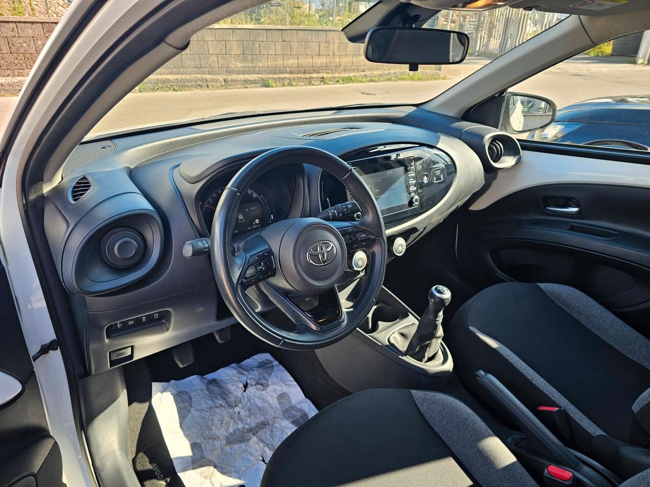 Toyota Aygo X 1.0 VVT-i 72 CV 5 porte Trend Air