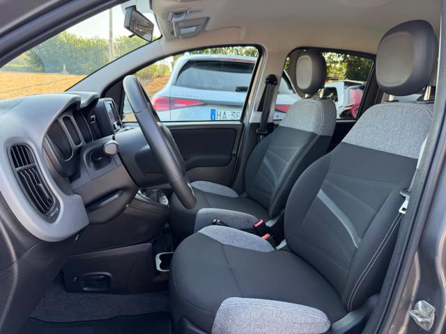 FIAT Panda 1.0 HYBRID CITY LIFE+CLIMATRONIC+SCHERMO+5POSTI