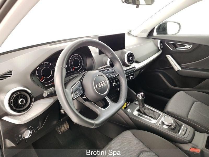 Audi Q2 Q2 30 TDI S tronic Identity Black
