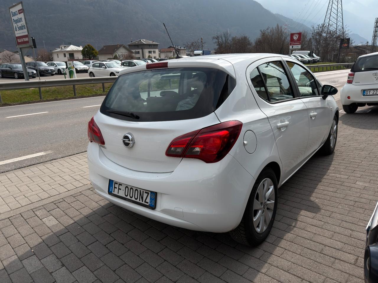 OPEL CORSA 1.4cc 90Cv Benzina Manuale Gancio Traino