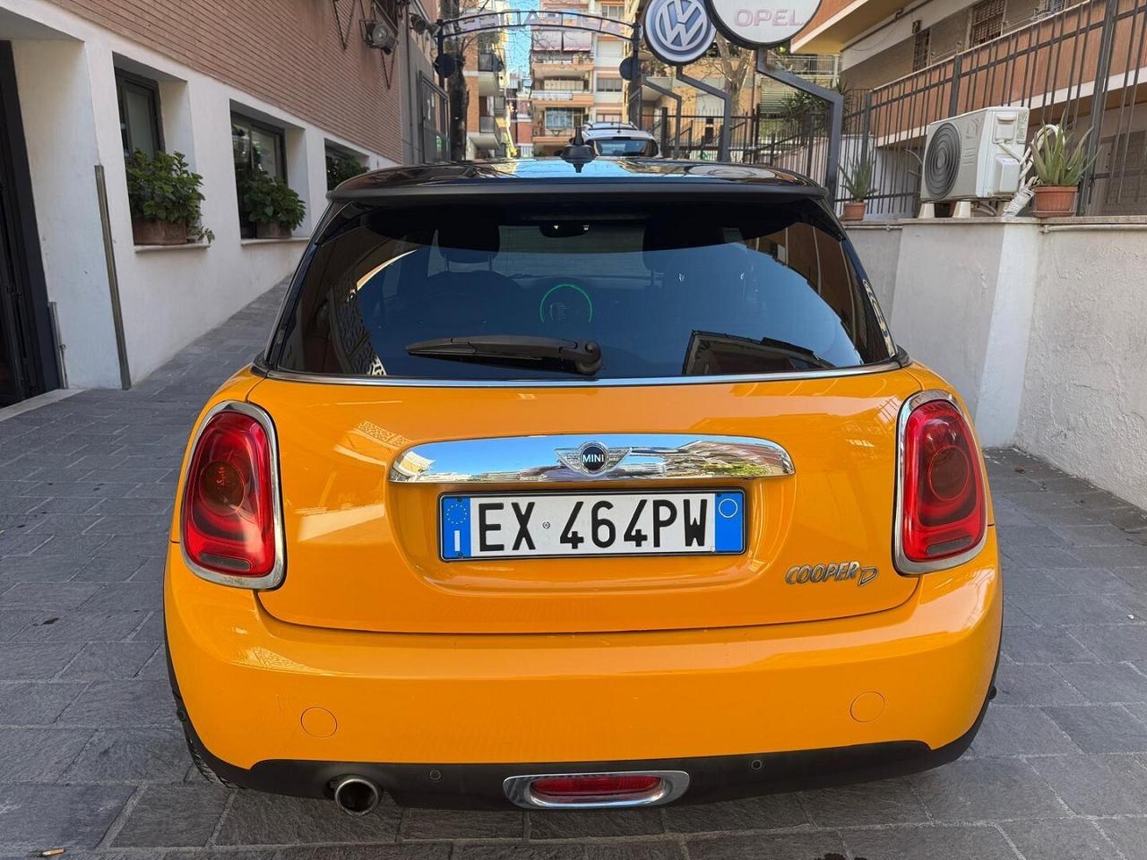 MINI 1.5 Cooper D Business