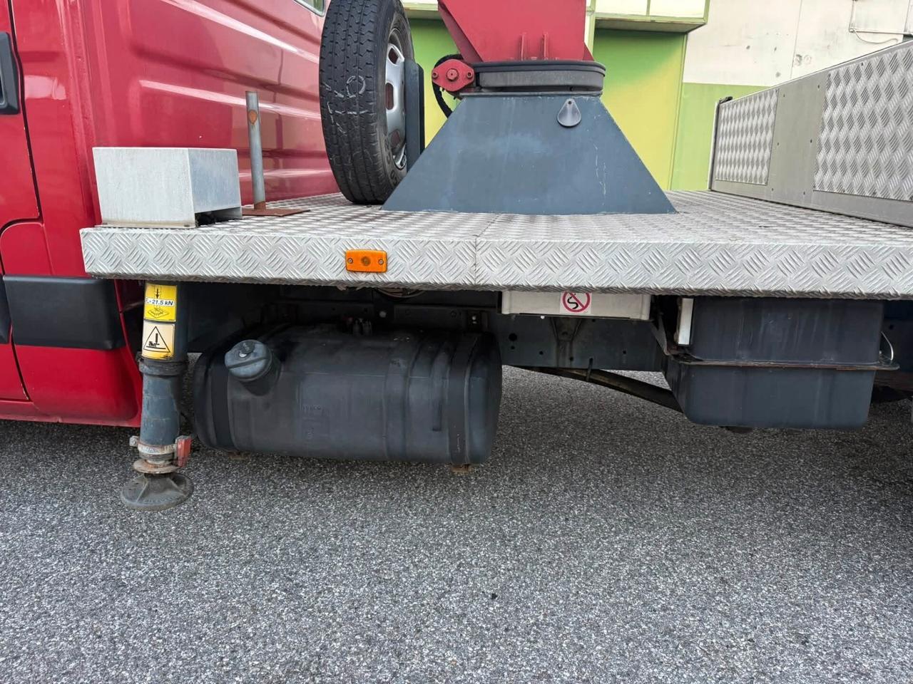 Iveco Daily 35 2.3 CON PIATTAFORMA E CESTELLO