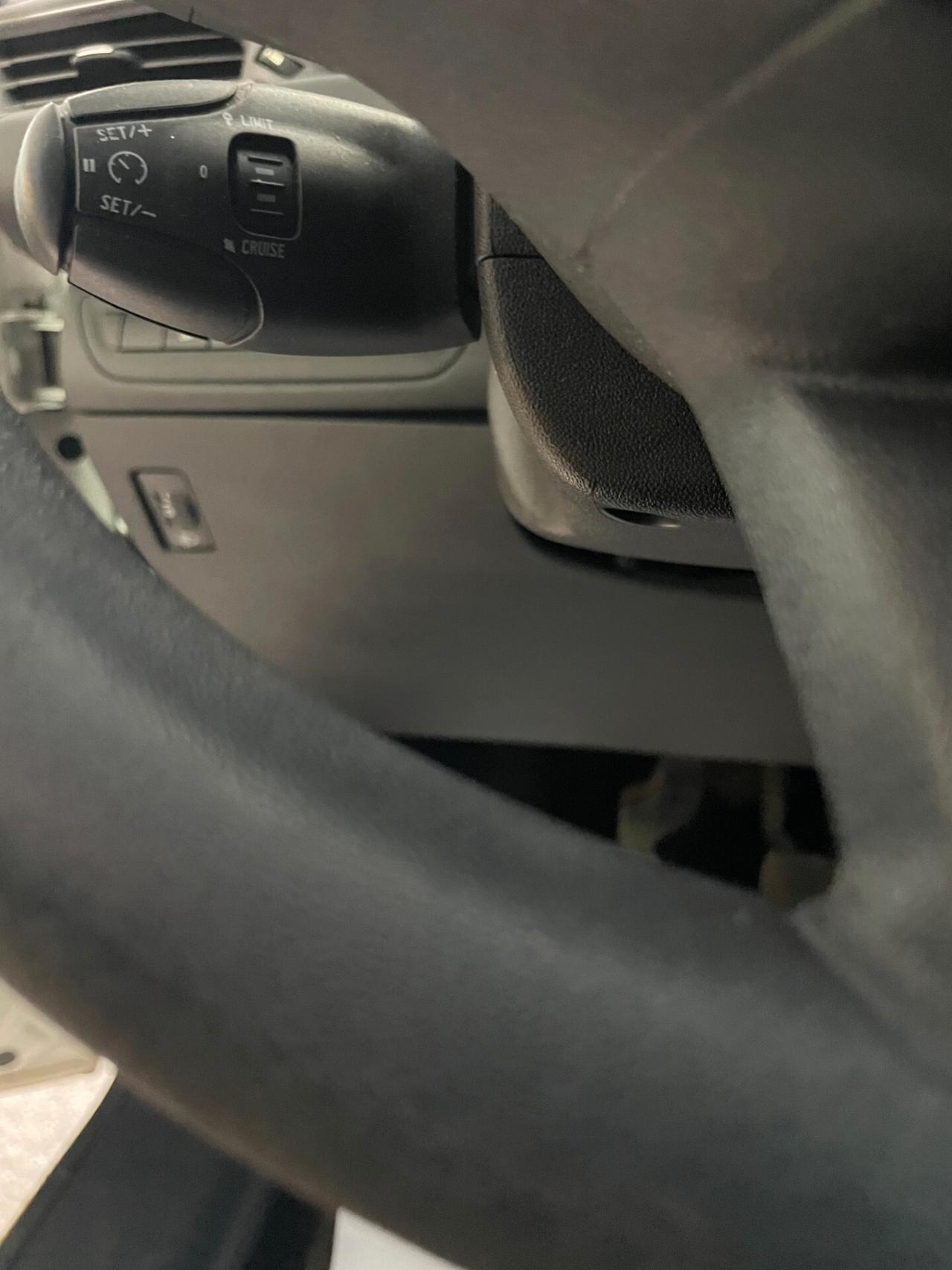 Peugeot 208 1.2 82 CV 61.000 KM! FULL DISTRIBUZIONE NEOPATENTATI
