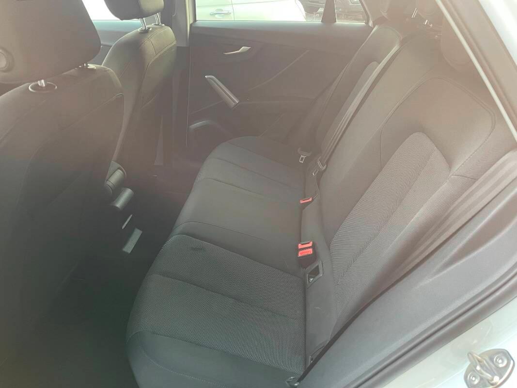 Audi Q2 30 2.0 tdi Business s-tronic FULL LED PDC