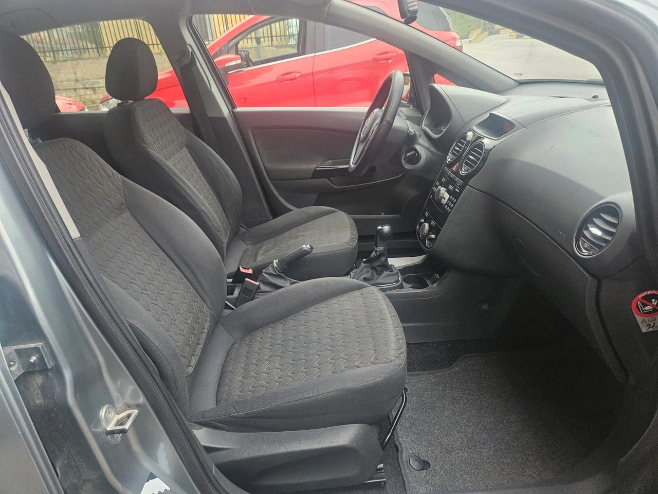 Opel Corsa 5P COSMO 1.2 BENZ. GPL