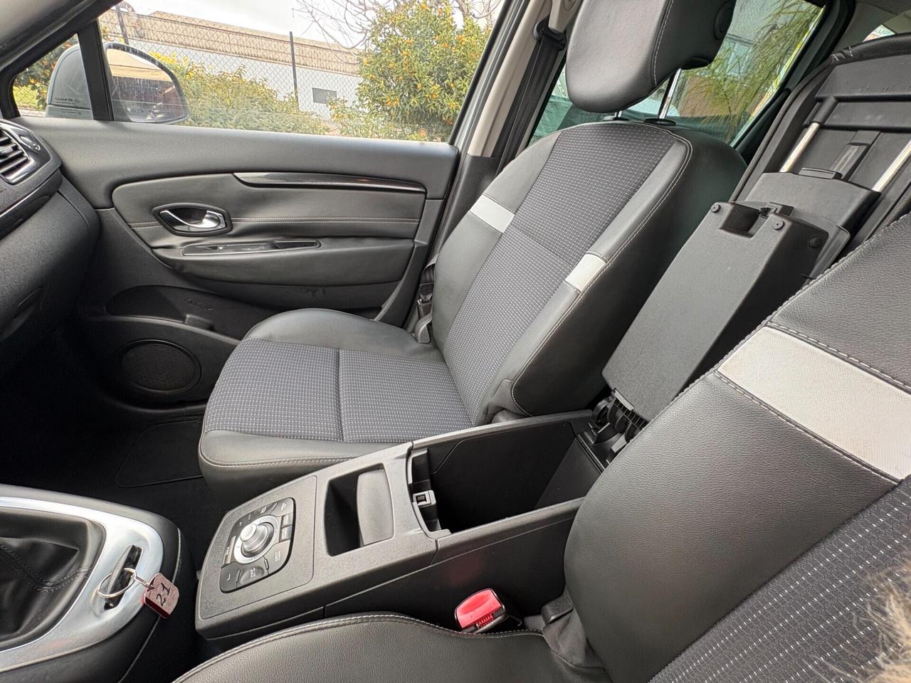 Renault Scenic XMod 1.5 dCi 110CV limited