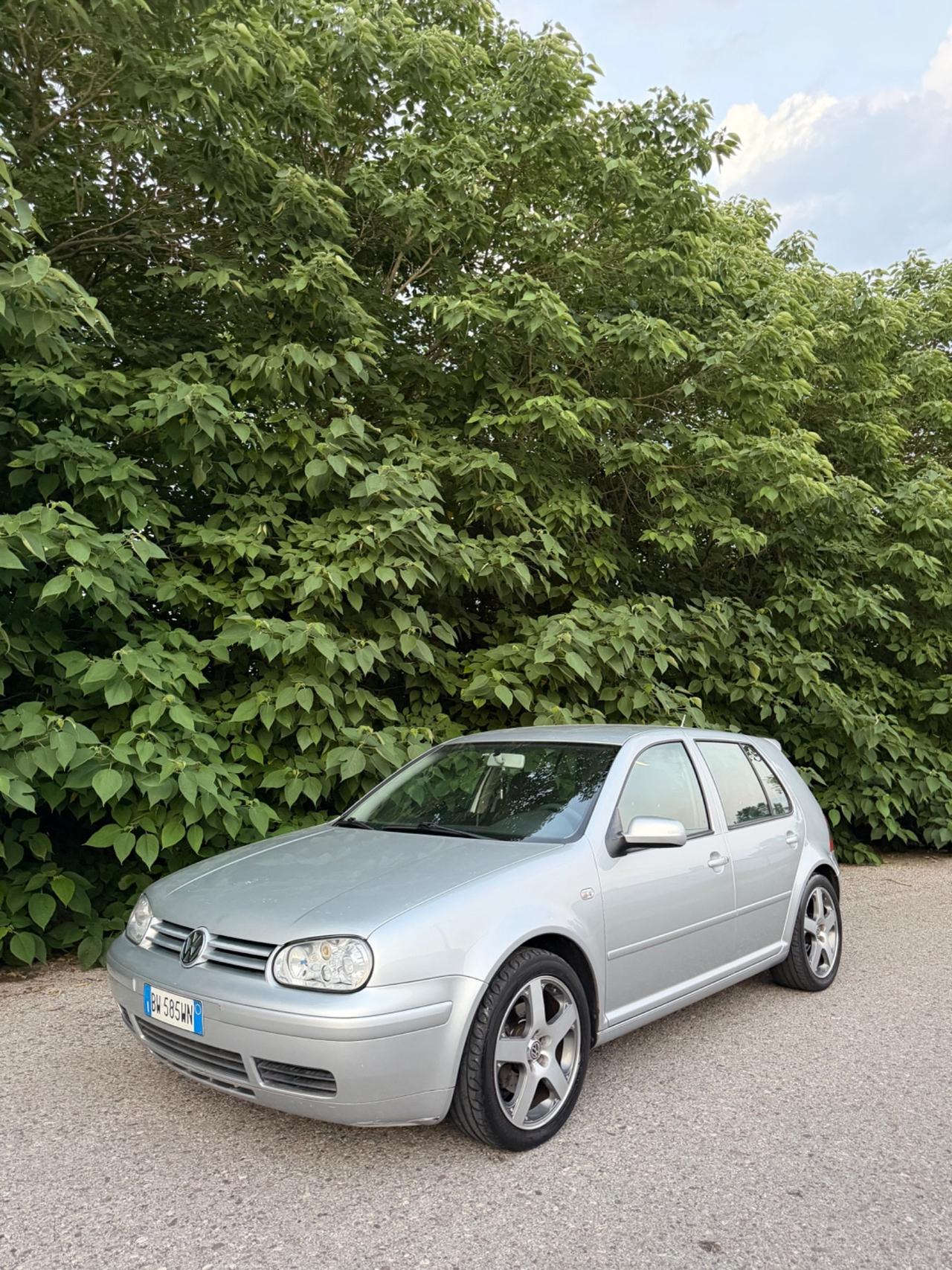 Volkswagen Golf 1.8 turbo 20V cat 5p. GTI