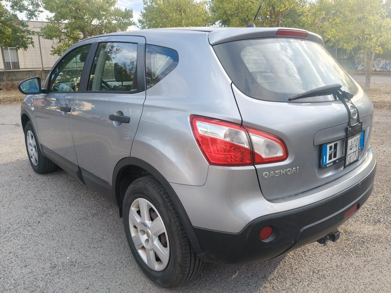 Nissan Qashqai 1.5 dCi con gancio traino