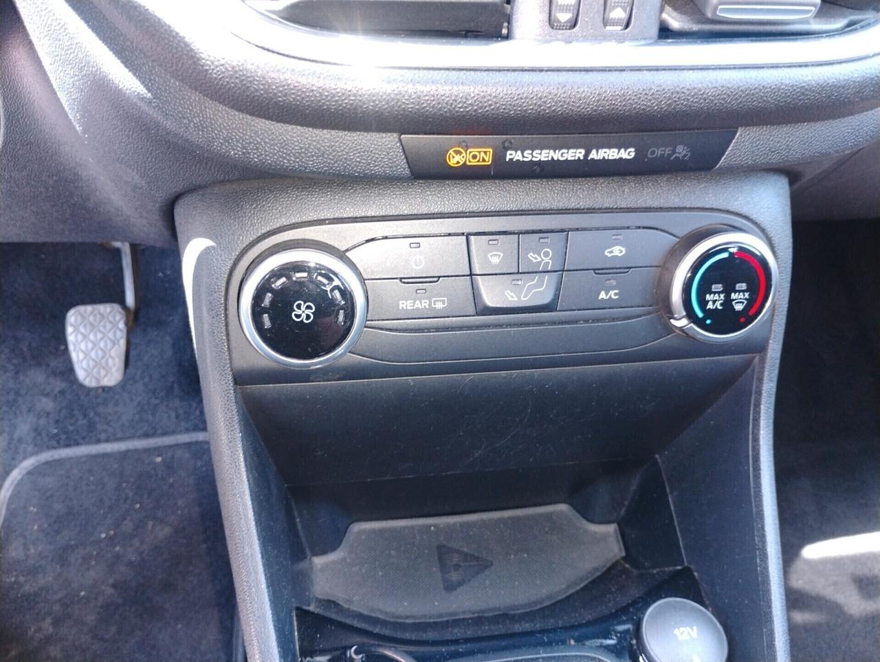 Ford Fiesta 1.5 EcoBlue 5 porte Connect