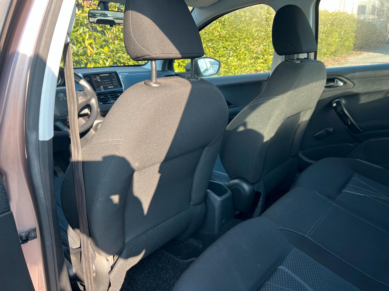 Peugeot 208 1.4 HDi 68 CV 5 porte