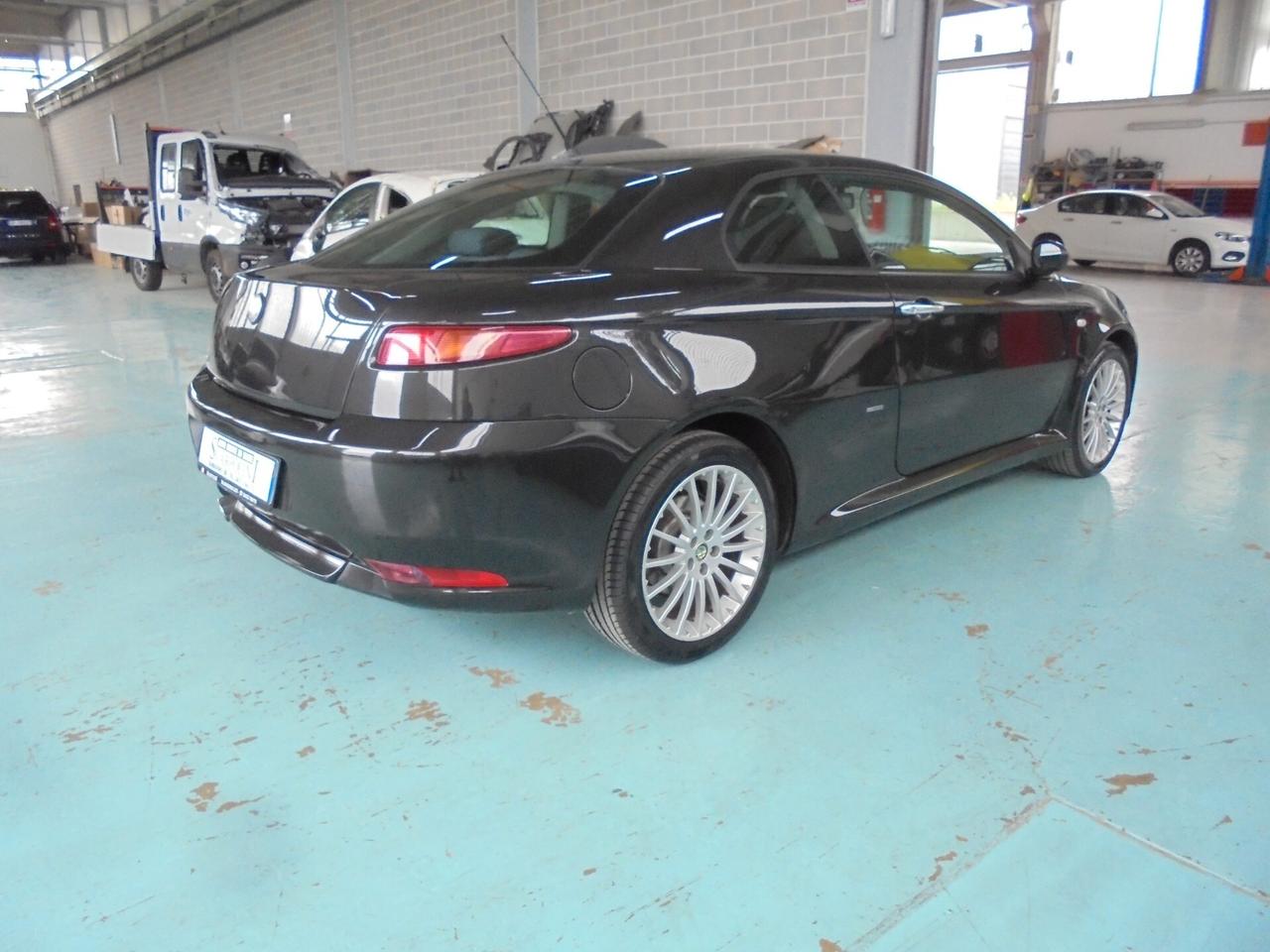 Alfa Romeo GT 1.9 MJT 16V Distinctive FRIZIONE NUOVA
