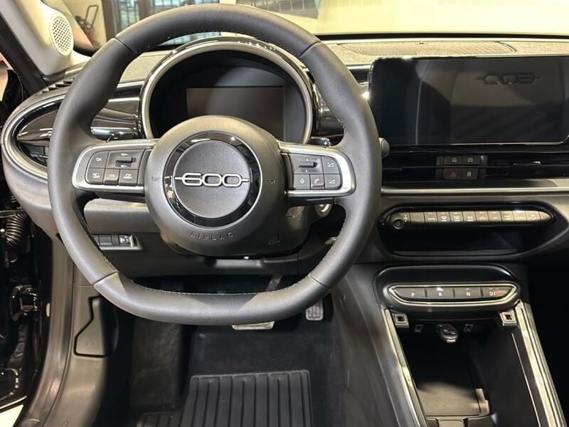 FIAT 600 600 Hybrid 145 CV DCT MHEV Icon