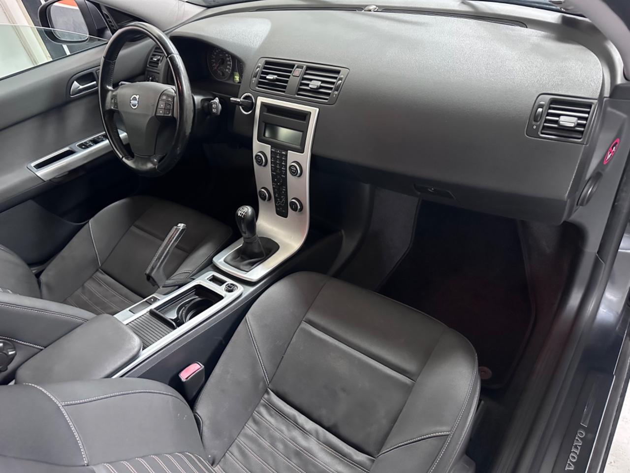Volvo V50 D2 POLAR