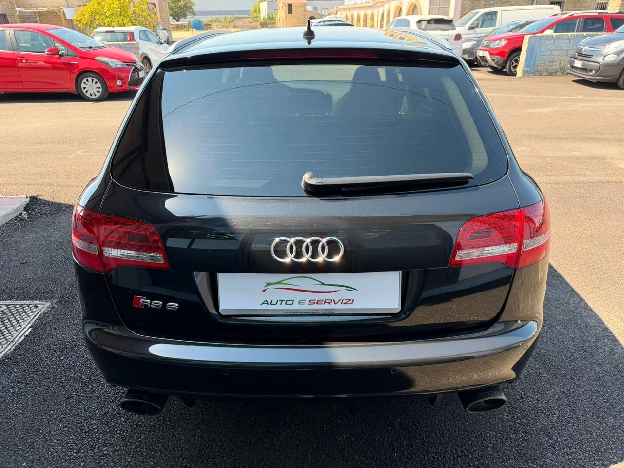 Audi RS6 RS 6 5.0 V10 FSI quattro tiptronic