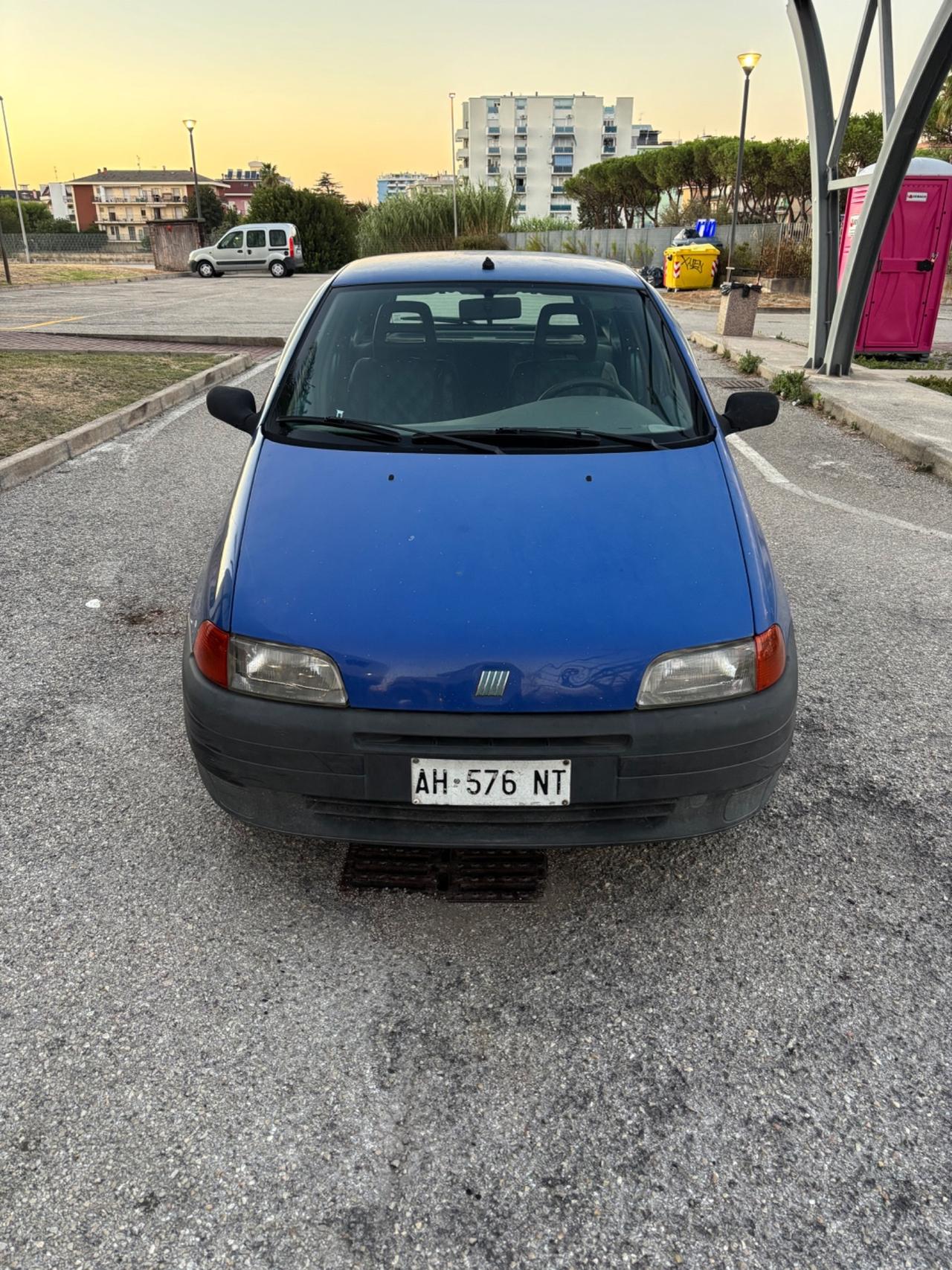 Fiat Punto TRENTENNALE NEOPATENTATI
