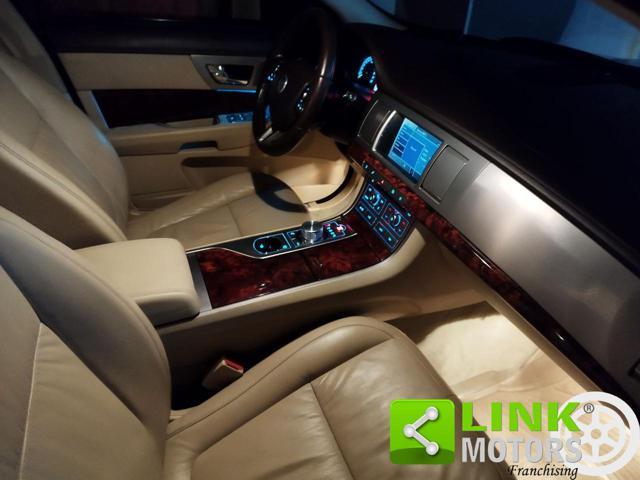 JAGUAR XF 2.7D V6 Premium Luxury